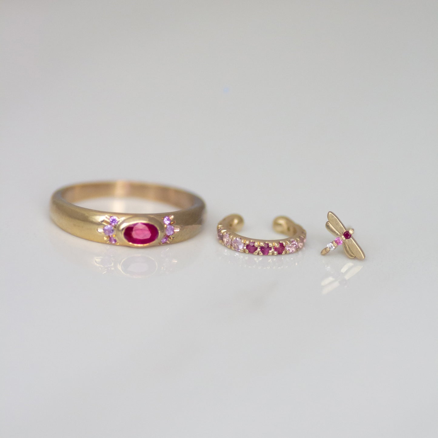 Dragonfly earring stud 14k gold - Ruby