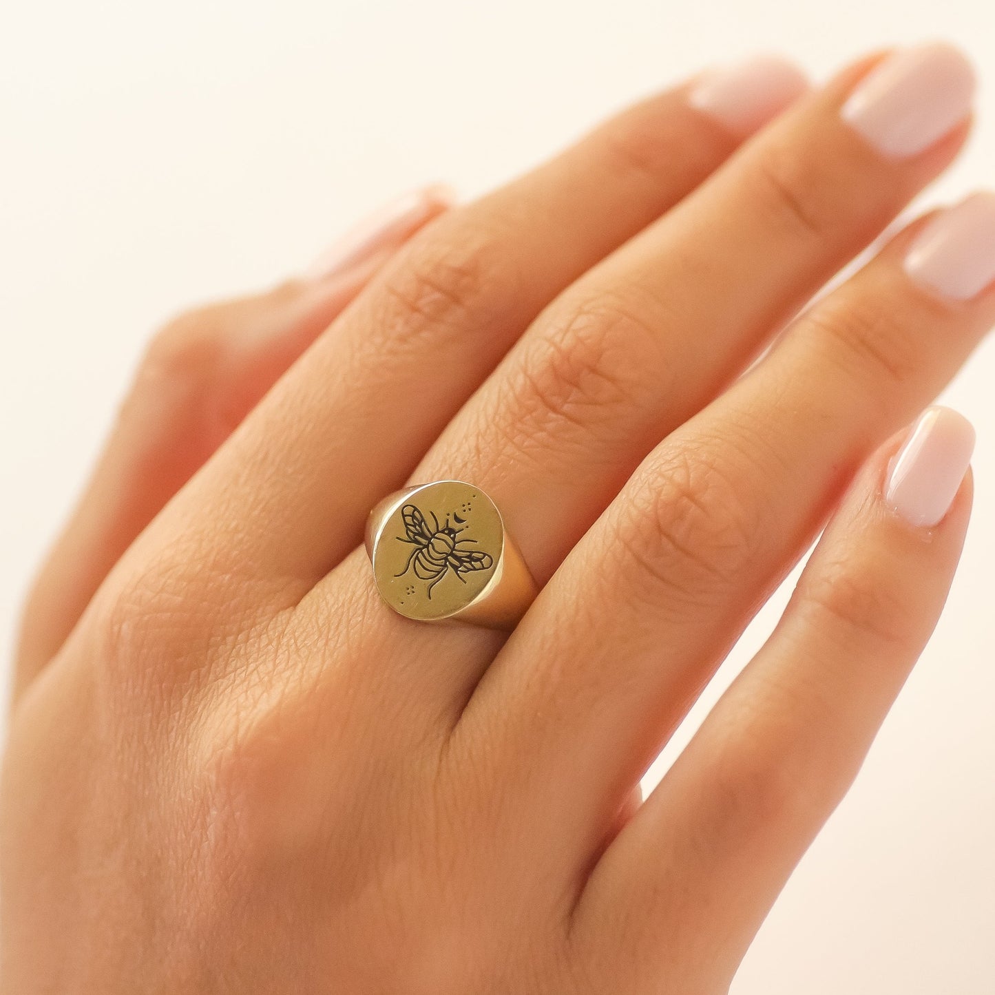 Bee Signet Ring 14k gold