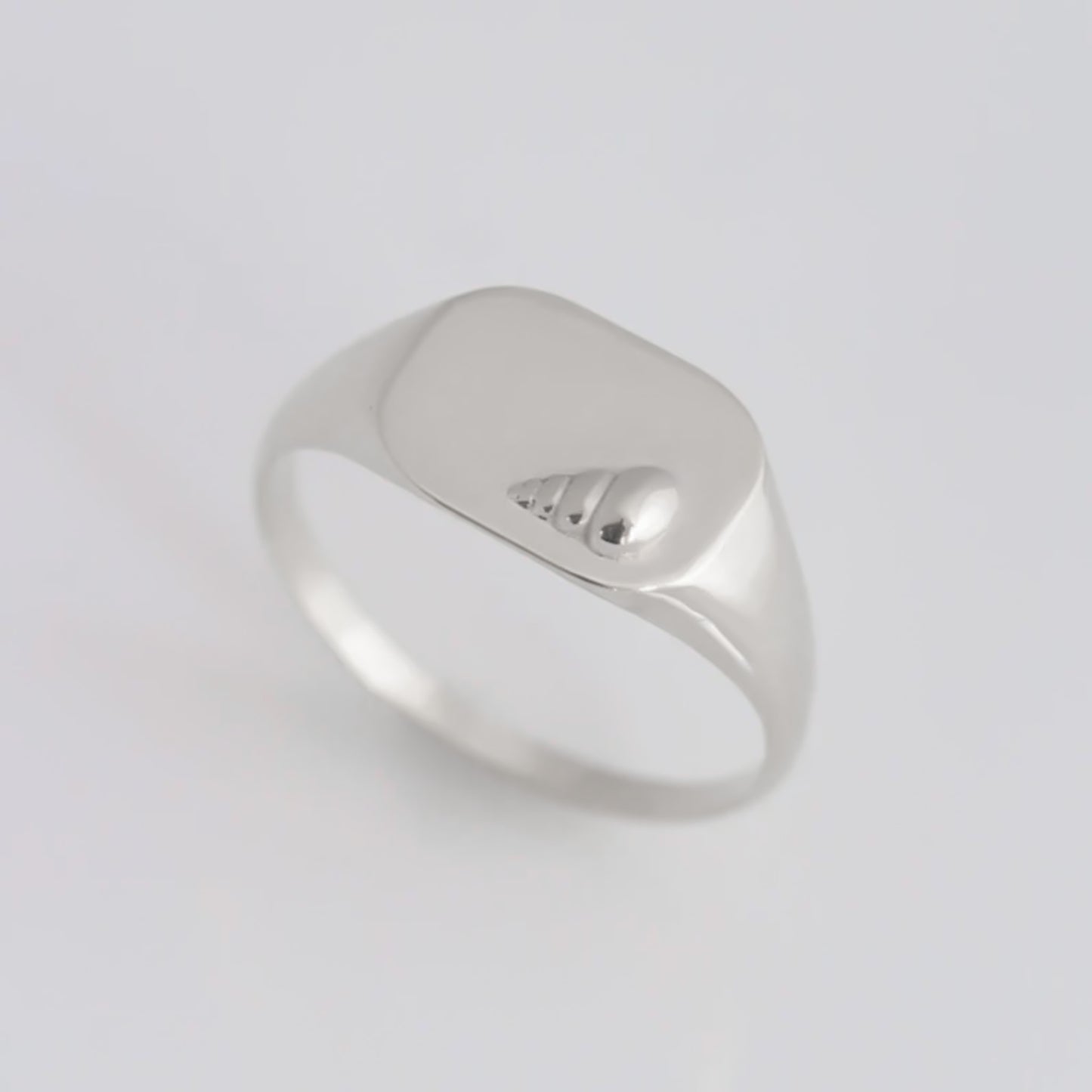 Conch Signet ring silver