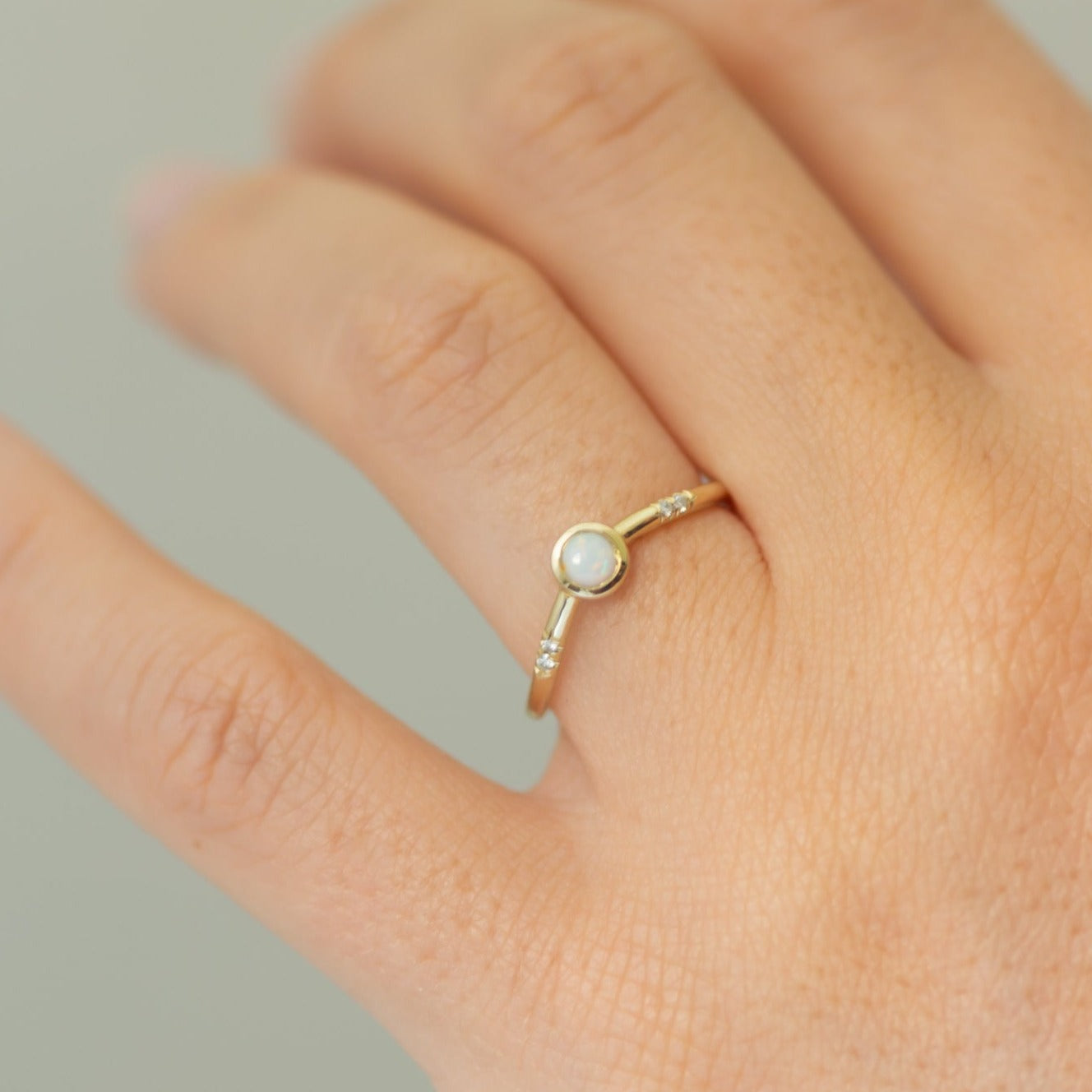 Opal & Diamonds ring 14k gold