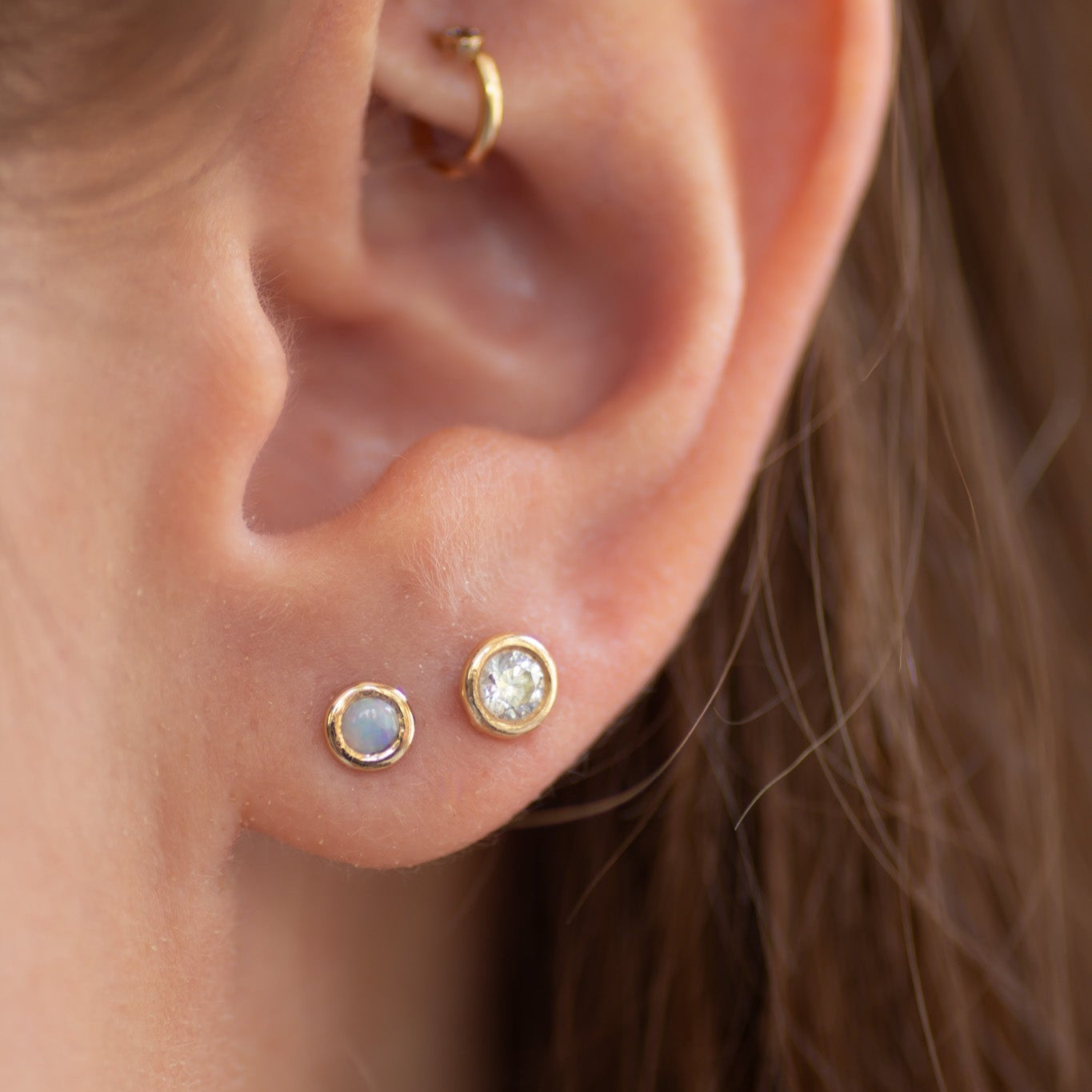 Opal Stud 14k gold