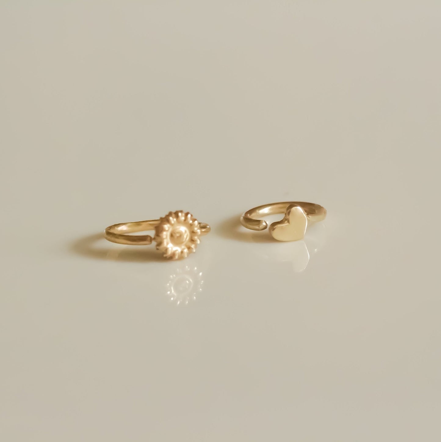 Tiny Helix earring 14k gold
