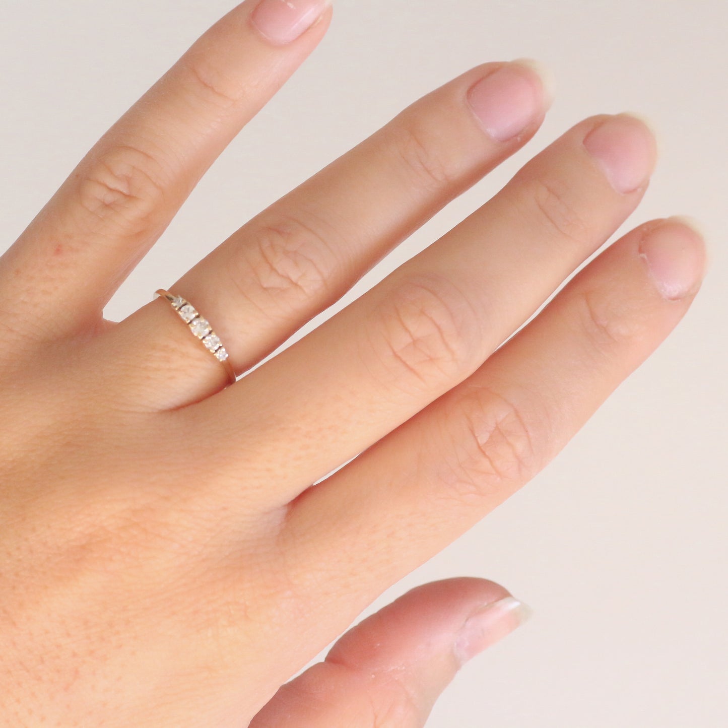 5 Diamonds ring 14k gold