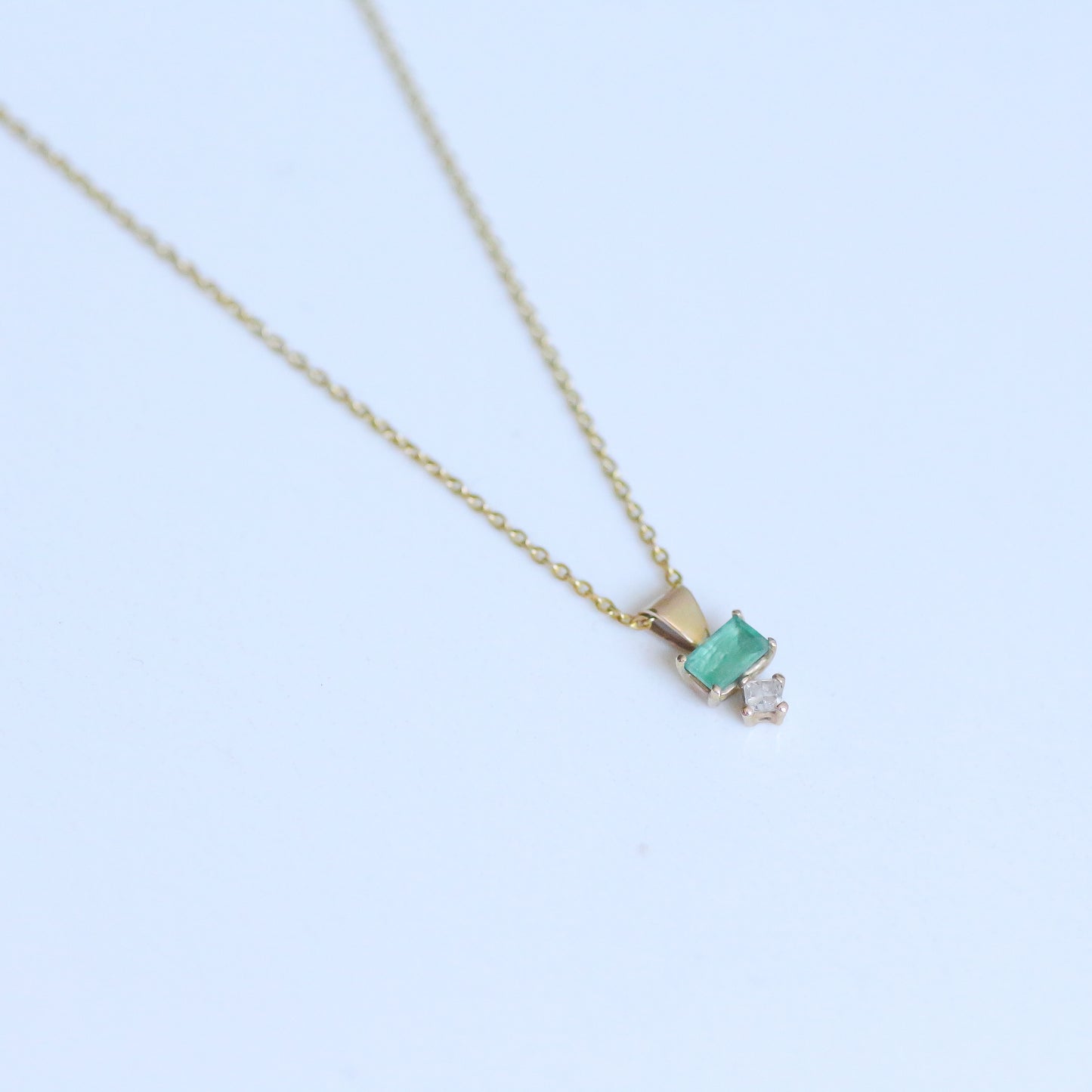 Aurora necklace 14k gold