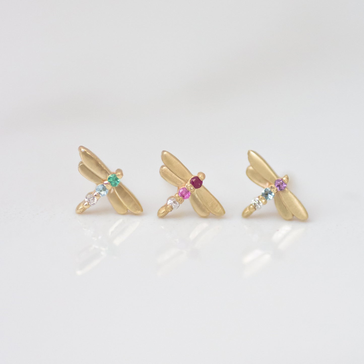 Dragonfly earring stud 14k gold - Emerald