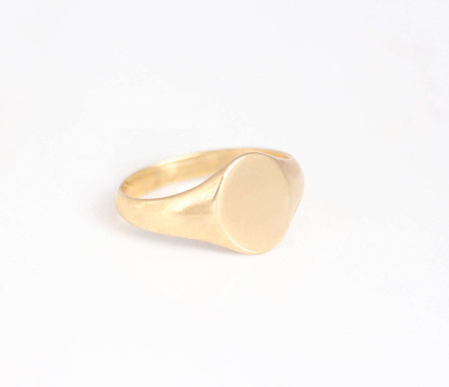 Custom Oval Signet Ring 14k gold
