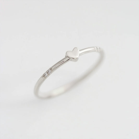 Tiny Zircon heart ring silver